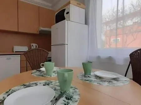 Cs&m Vendeghaz Ferienhaus *