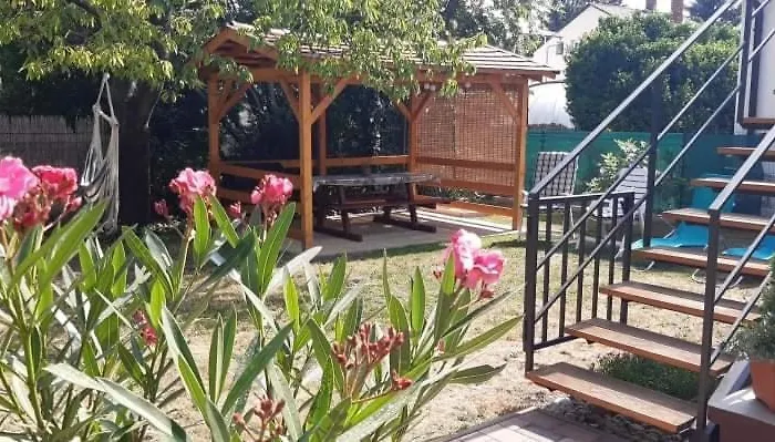 Cs&m Vendeghaz Case de vacanță *